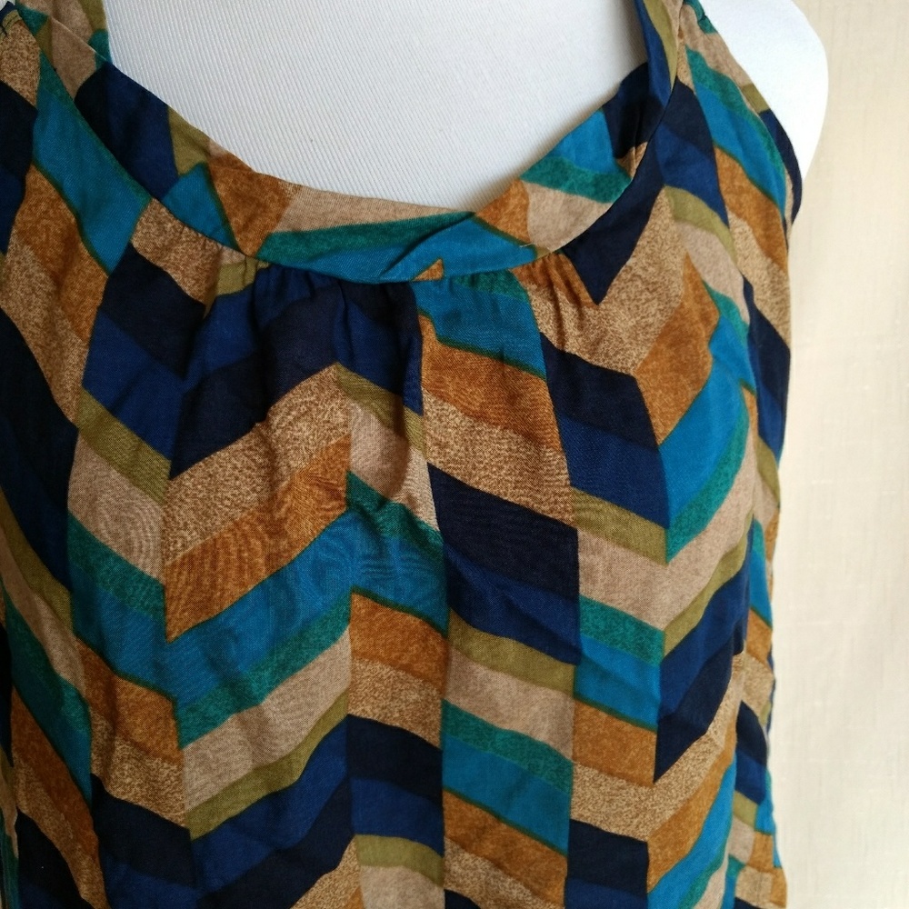 Chevron Tank - Picture 3 of 4